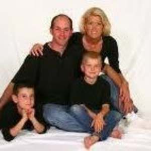 Meet your Posher, Leslie